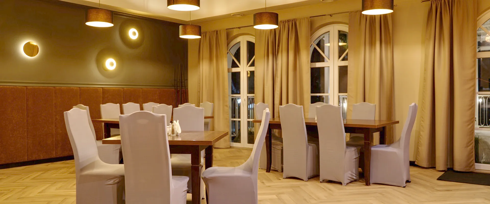 Kontakt z Hotel Vis à Vis Łańcut