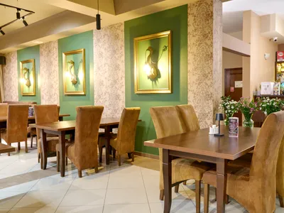 Restauracja Vis à Vis — wnętrze